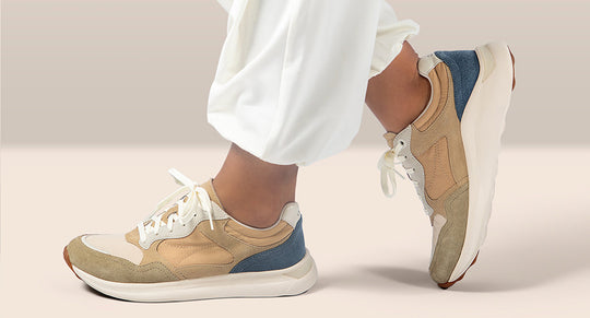 Aetrex GMA Deals and Steals banner featuring comfort footwear